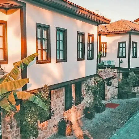 Hotel The