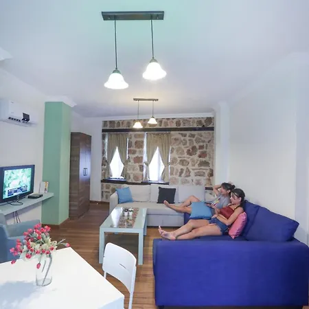 Hotell The Suite Apart Hotel 3*