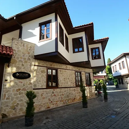The Suite Apart Hotel 3*